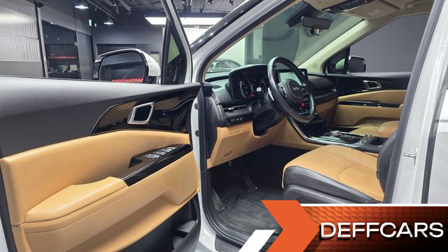 Kia CARNIVAL 9-Seater Noblesse купить на сайте DeffCars