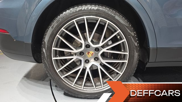 Porsche CAYENNE 3.0 купить на сайте DeffCars