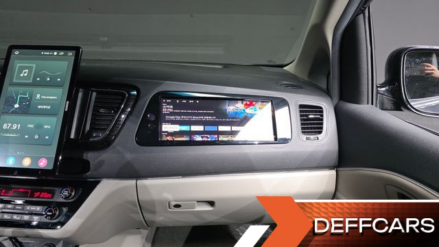 Kia CARNIVAL 7-Seater Limousine VIP купить на сайте DeffCars