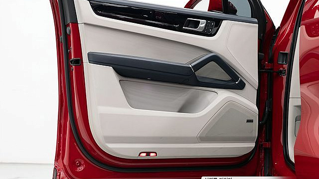 Porsche CAYENNE 3.0 купить на сайте DeffCars