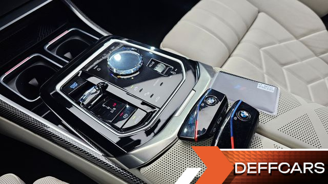 BMW I7 M70 xDrive M Performance купить на сайте DeffCars