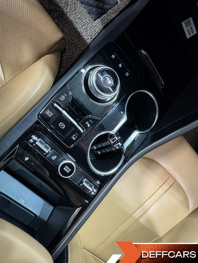 Kia K5 2.0 Noblesse купить на сайте DeffCars