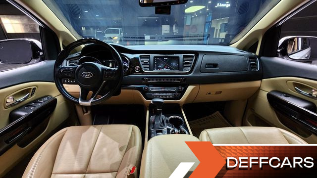 Kia CARNIVAL Gasoline 7-Seater Limousine President купить на сайте DeffCars