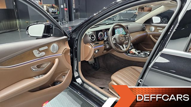 Mercedes E-CLASS E300 4MATIC Exclusive купить на сайте DeffCars