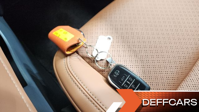 Toyota ALPHARD 2.5 HEV Executive AWD купить на сайте DeffCars