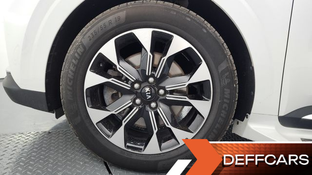 Kia CARNIVAL 7-Seater Signature купить на сайте DeffCars