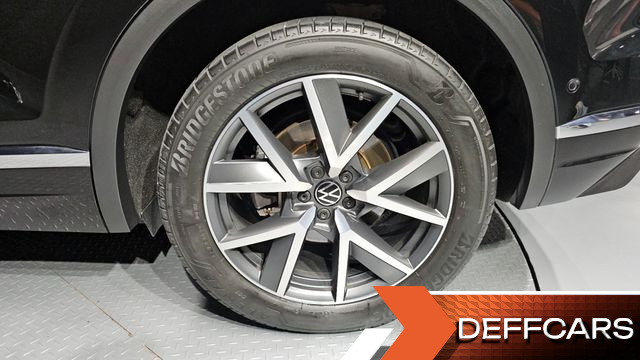 Volkswagen TOUAREG 3.0 TDI Prestige купить на сайте DeffCars