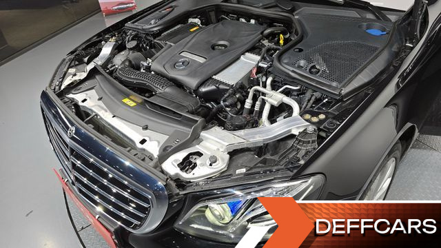Mercedes E-CLASS E300 4MATIC Exclusive купить на сайте DeffCars