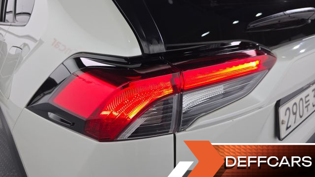 Toyota RAV4 2.5 2WD купить на сайте DeffCars