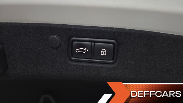 Hyundai GRANDEUR 2.5 Premium Choice купить на сайте DeffCars