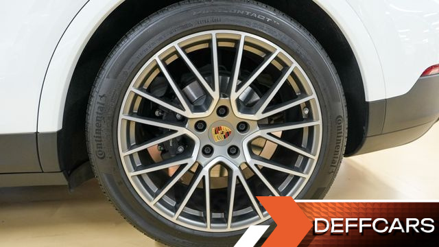Porsche CAYENNE 3.0 PLATINUM EDITION купить на сайте DeffCars
