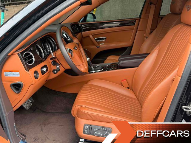 Bentley FLYING SPUR 4.0 купить на сайте DeffCars