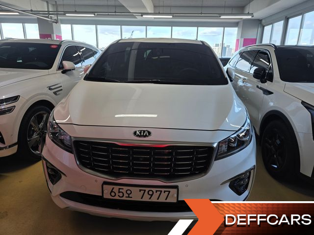 Kia CARNIVAL 9-Seater Noblesse Special купить на сайте DeffCars