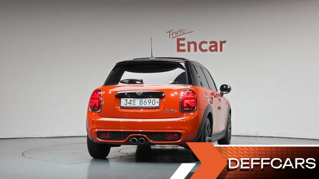 Mini COOPER 5Door Standard 3rd купить на сайте DeffCars