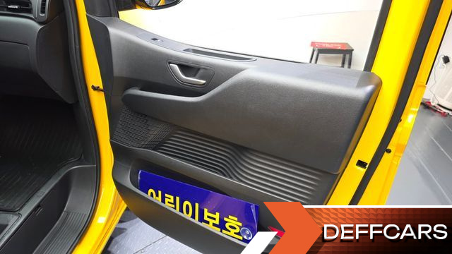 Hyundai STARIA L3.5  Kinder Safety Car 11-Seater купить на сайте DeffCars