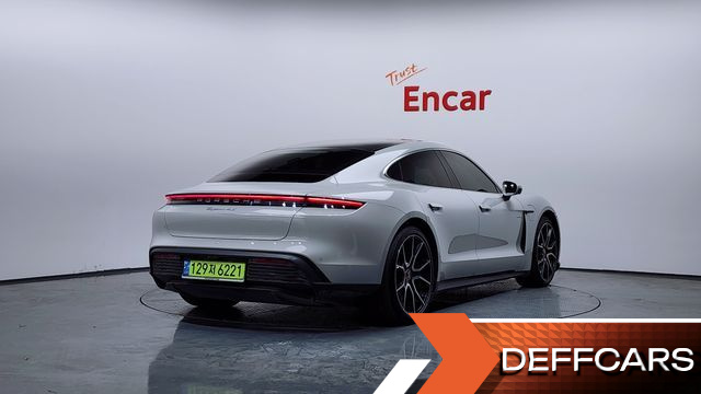 Porsche TAYCAN 4S купить на сайте DeffCars