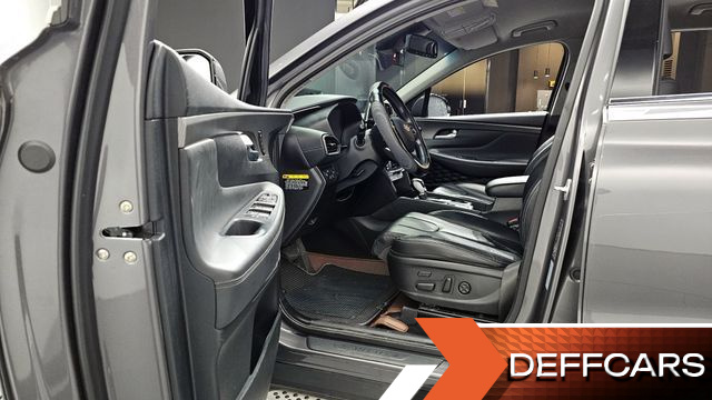 Hyundai SANTAFE Diesel 2.0 2WD Prestige купить на сайте DeffCars