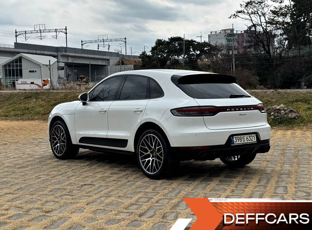 Porsche MACAN 2.0 95B купить на сайте DeffCars