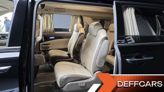 Kia CARNIVAL Gasoline 9-Seater Hi-Limousine Signature купить на сайте DeffCars
