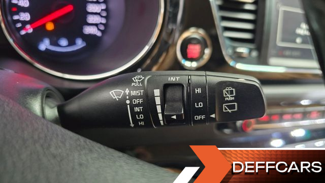 Kia CARNIVAL 9-seater Hi-Limousine Noblesse купить на сайте DeffCars
