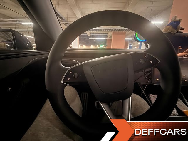 Tesla MODEL Y Long Range AWD купить на сайте DeffCars