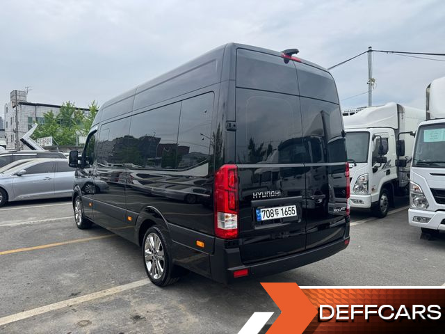 Hyundai SOLATI 15-seater Luxury купить на сайте DeffCars