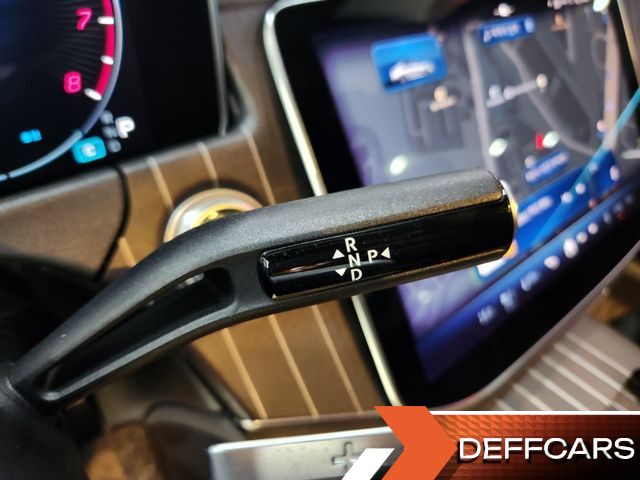 Mercedes E-CLASS E300 4MATIC Exclusive купить на сайте DeffCars