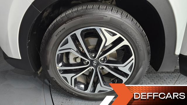 Hyundai SANTAFE Gasoline 2.0T 2WD Prestige купить на сайте DeffCars