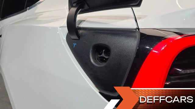 Tesla MODEL 3 Long Range AWD купить на сайте DeffCars