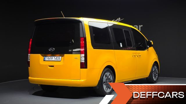 Hyundai STARIA 4WD Tourer 11-Seater Modern купить на сайте DeffCars