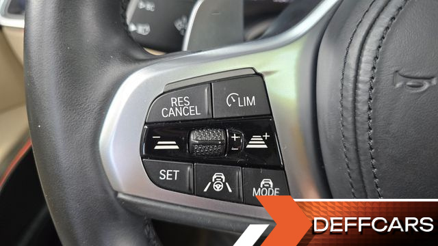BMW 3-SERIES 320i M Sport купить на сайте DeffCars