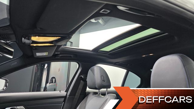 BMW 3-SERIES 320i M Sport купить на сайте DeffCars