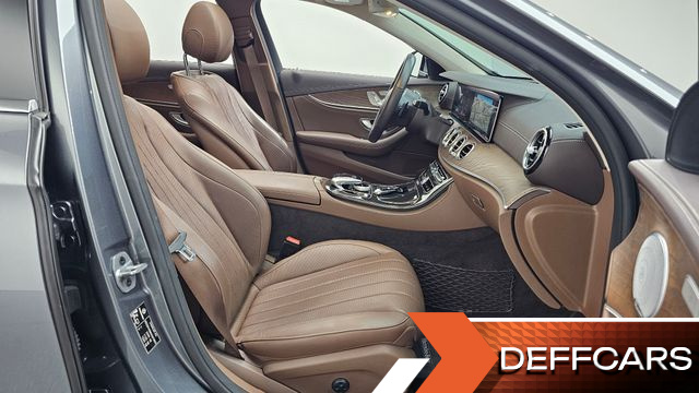 Mercedes E-CLASS E300 4MATIC Exclusive купить на сайте DeffCars