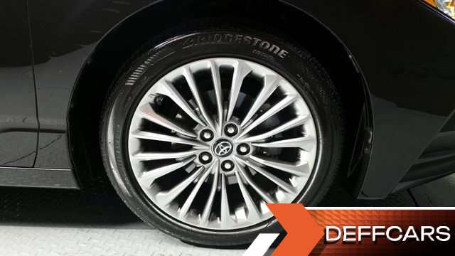 Toyota AVALON 2.5 Hybrid купить на сайте DeffCars