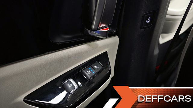 Kia CARNIVAL 9-Seater Noblesse купить на сайте DeffCars