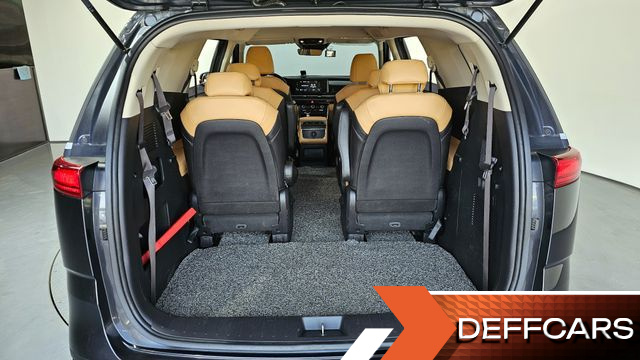 Kia CARNIVAL 9-Seater Prestige купить на сайте DeffCars