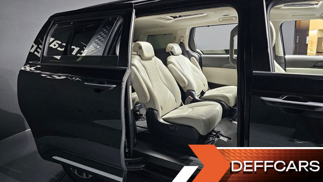 Kia CARNIVAL 9-Seater Noblesse купить на сайте DeffCars