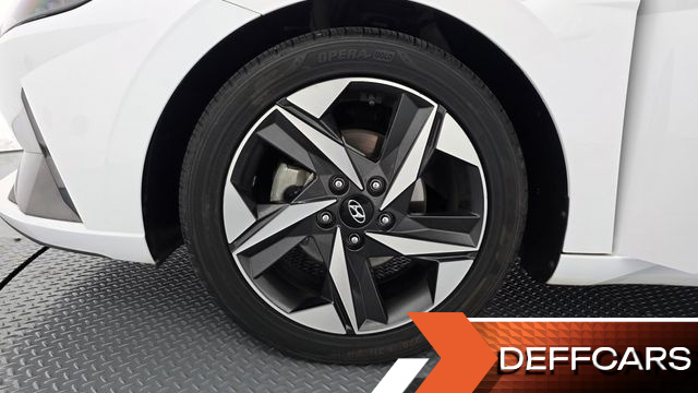 Hyundai AVANTE 1.6 Inspiration купить на сайте DeffCars