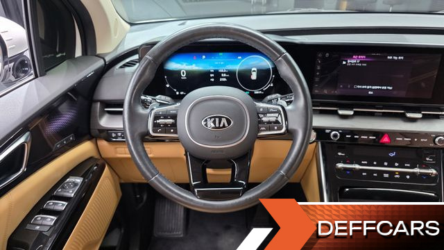 Kia CARNIVAL Gasoline 9-Seater Signature купить на сайте DeffCars