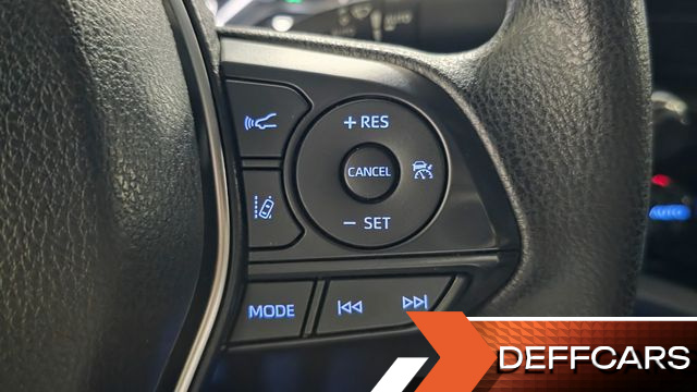 Toyota CAMRY 2.5 LE Hybrid купить на сайте DeffCars