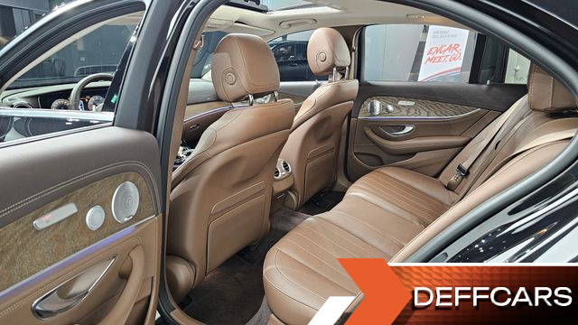 Mercedes E-CLASS E300 4MATIC Exclusive купить на сайте DeffCars