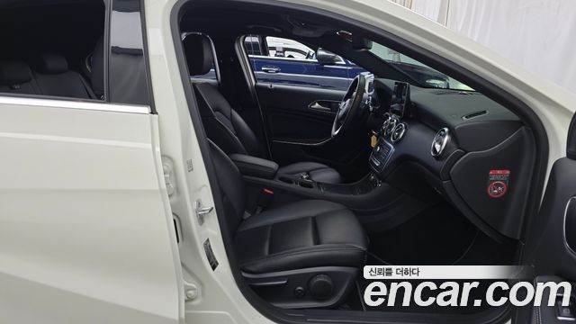 Mercedes A-CLASS A200 купить на сайте DeffCars