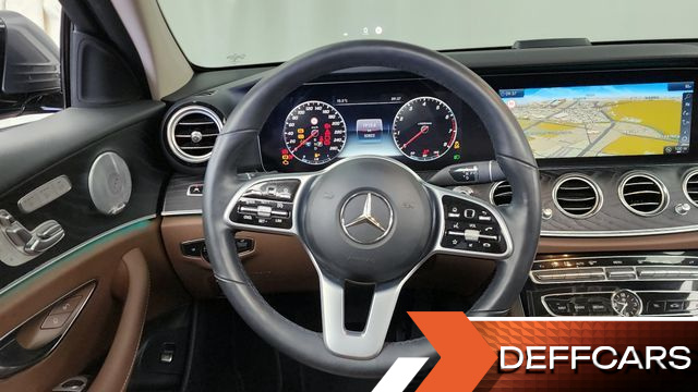 Mercedes E-CLASS E300 4MATIC Avnatgarde купить на сайте DeffCars