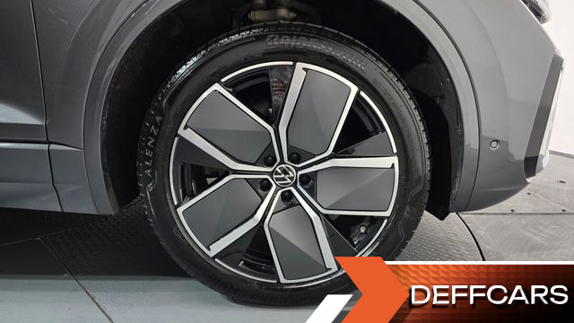 Volkswagen TOUAREG 3.0 TDI R-Line купить на сайте DeffCars