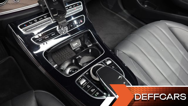 Mercedes E-CLASS E300 4MATIC Exclusive купить на сайте DeffCars