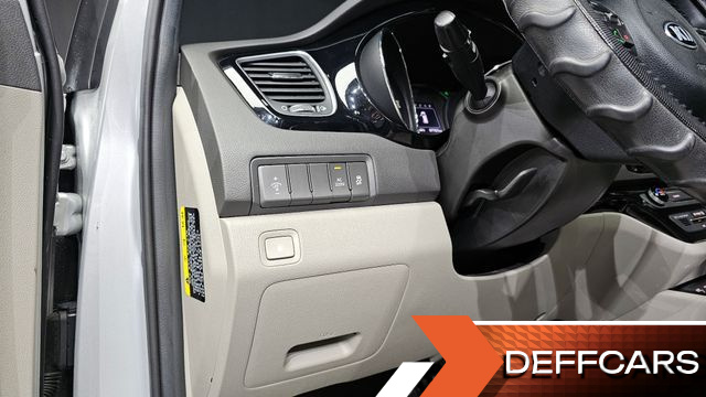 Kia CARNIVAL 9-seater Prestige купить на сайте DeffCars