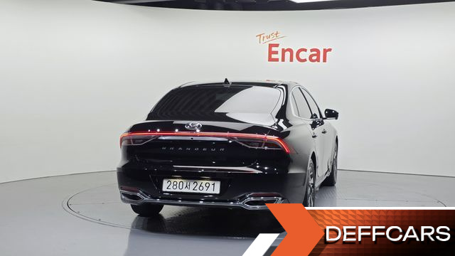 Hyundai GRANDEUR Le Blanc купить на сайте DeffCars