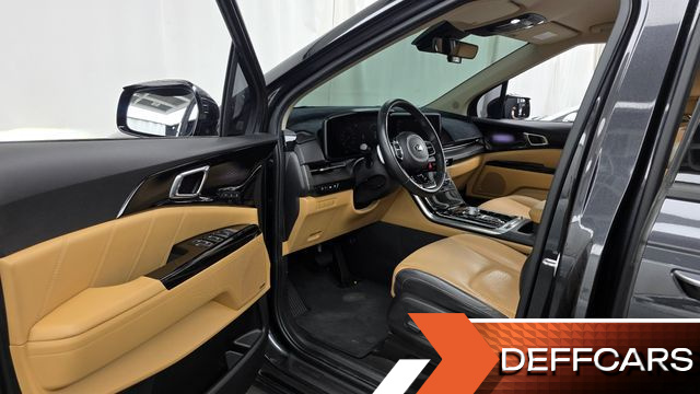 Kia CARNIVAL 9-Seater Signature купить на сайте DeffCars