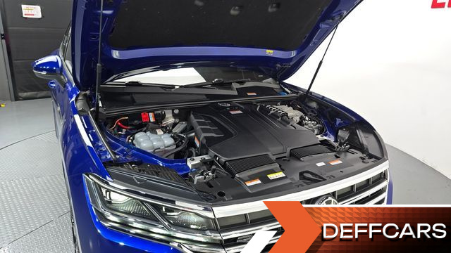 Volkswagen TOUAREG 3.0 TDI R-Line купить на сайте DeffCars
