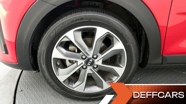 Kia STONIC 1.0 Turbo Prestige купить на сайте DeffCars